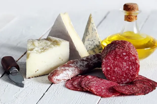 Top-ul vizibilității în on-line a mărcilor de lactate și carne pentru luna iunie 2023