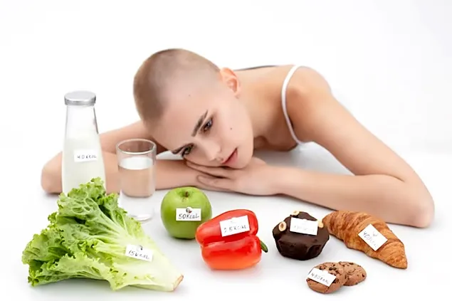 Dietele extreme care elimină carbohidrații și grăsimile sunt asociate unui risc mai mare de mortalitate
