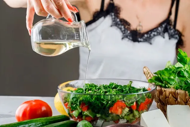 Natural sauces for ready-to-cook and ready-to-eat foods