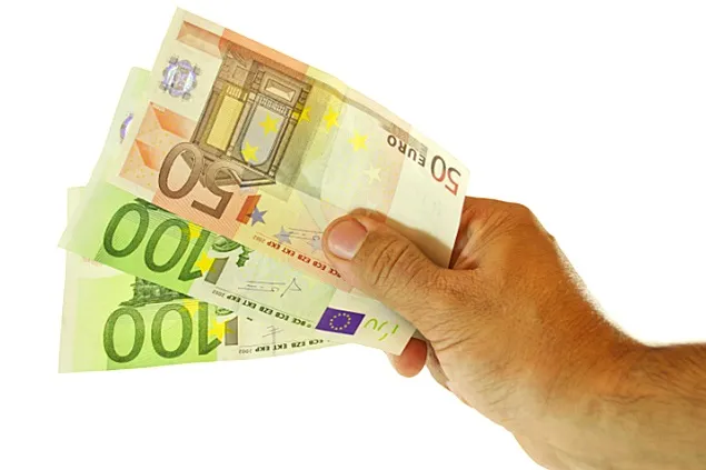 Pe fondul protestelor, fermierii au primit ajutoare în valoare de miliarde de euro