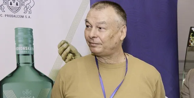 LAPTELE ALIMENT DE BAZĂ ȘI MATERIE PRIMĂ