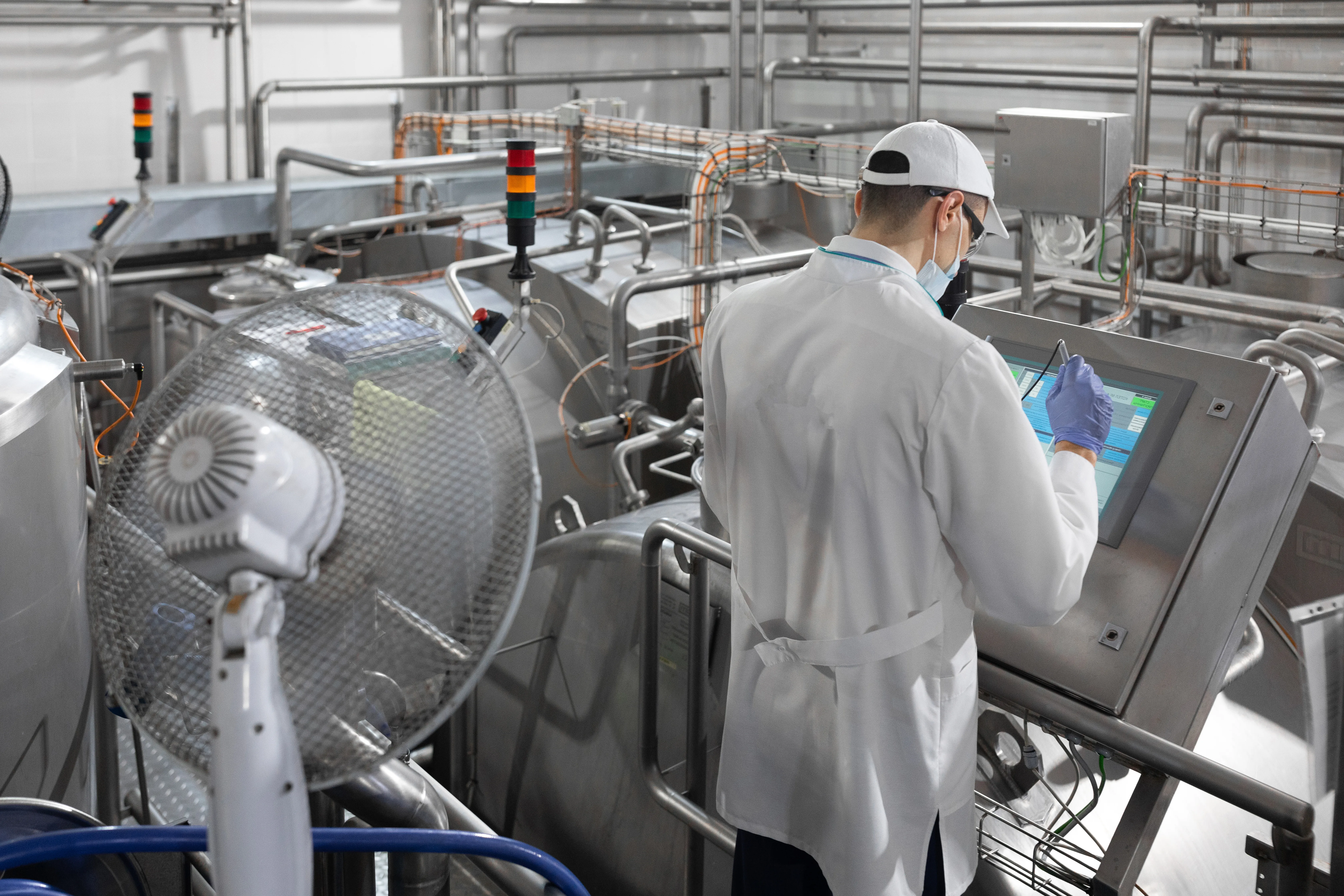Automatizarea procesului de pasteurizare: eficiență și stabilitatea parametrilor industriali