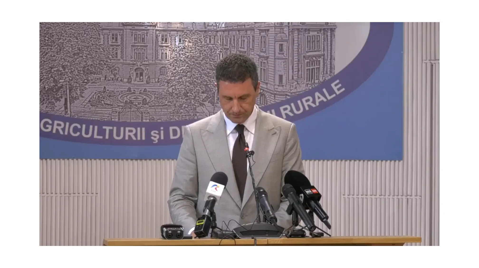 Tánczos Barna: Reluarea exporturilor de ovine depinde de recâștigarea încrederii Comisiei Europene. România pregătește un nou plan sanitar-veterinar