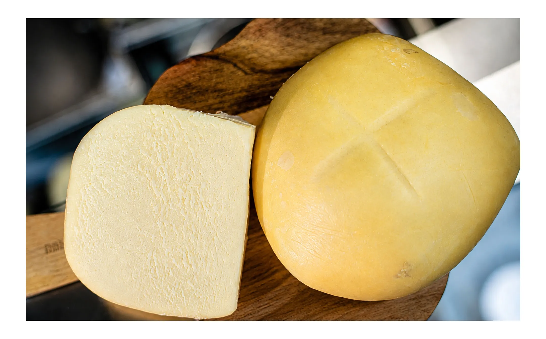 „Brânza frământată de Teaca” intră în patrimoniul gastronomic european. România ajunge la 18 produse protejate